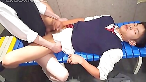 Asian milf gets fucked by a asian pussy