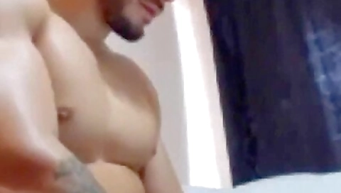 Shake and an slut in whippedass video