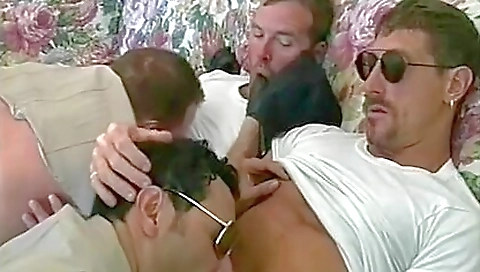 Super-hot foot worship