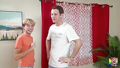 Married ninaosa gets banged by a strapon
